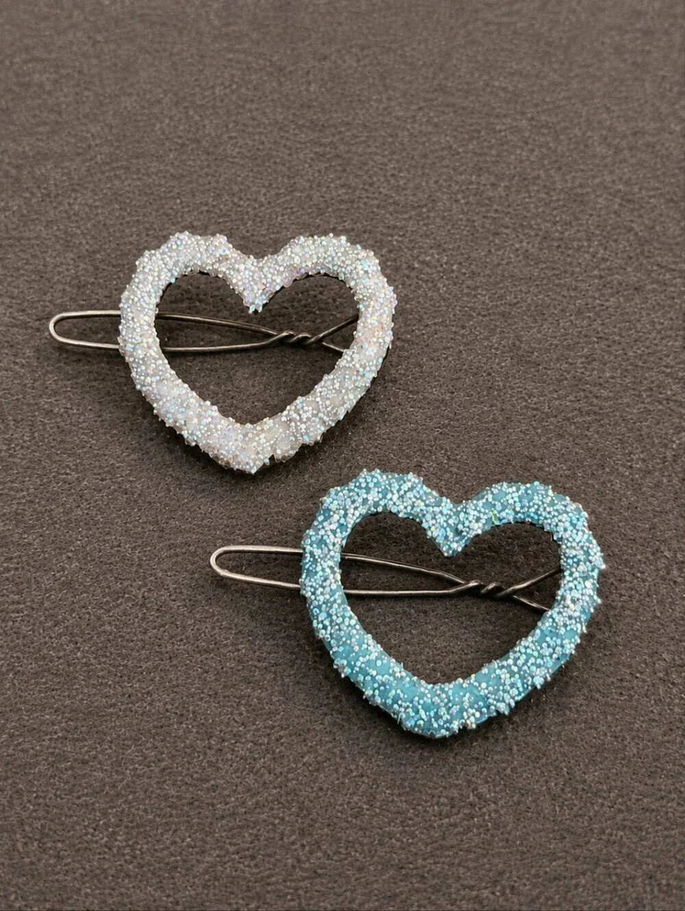 3/$30 Vtg Set of Two Metal Glitter Enamel Heart Coquette Barrettes